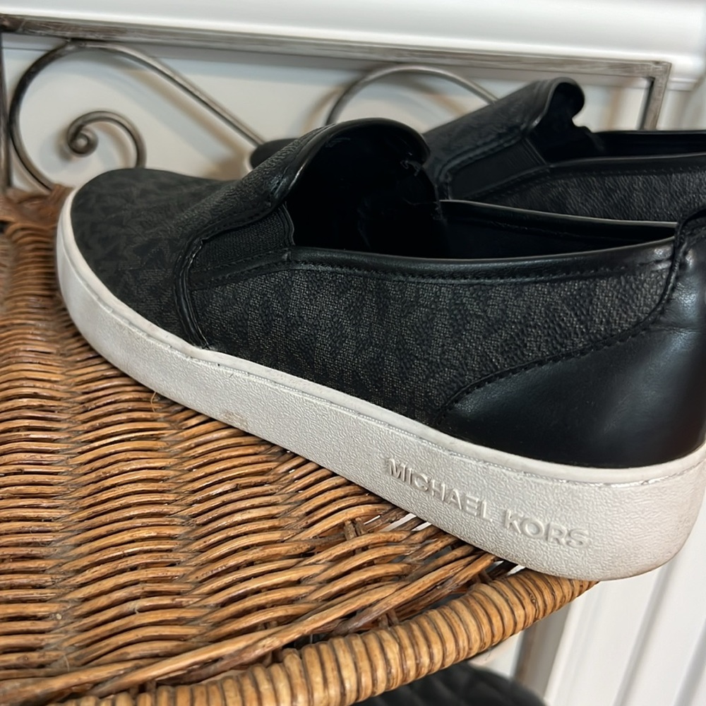 Michael Kors slip on logo sneakers - Picture 6 of 11